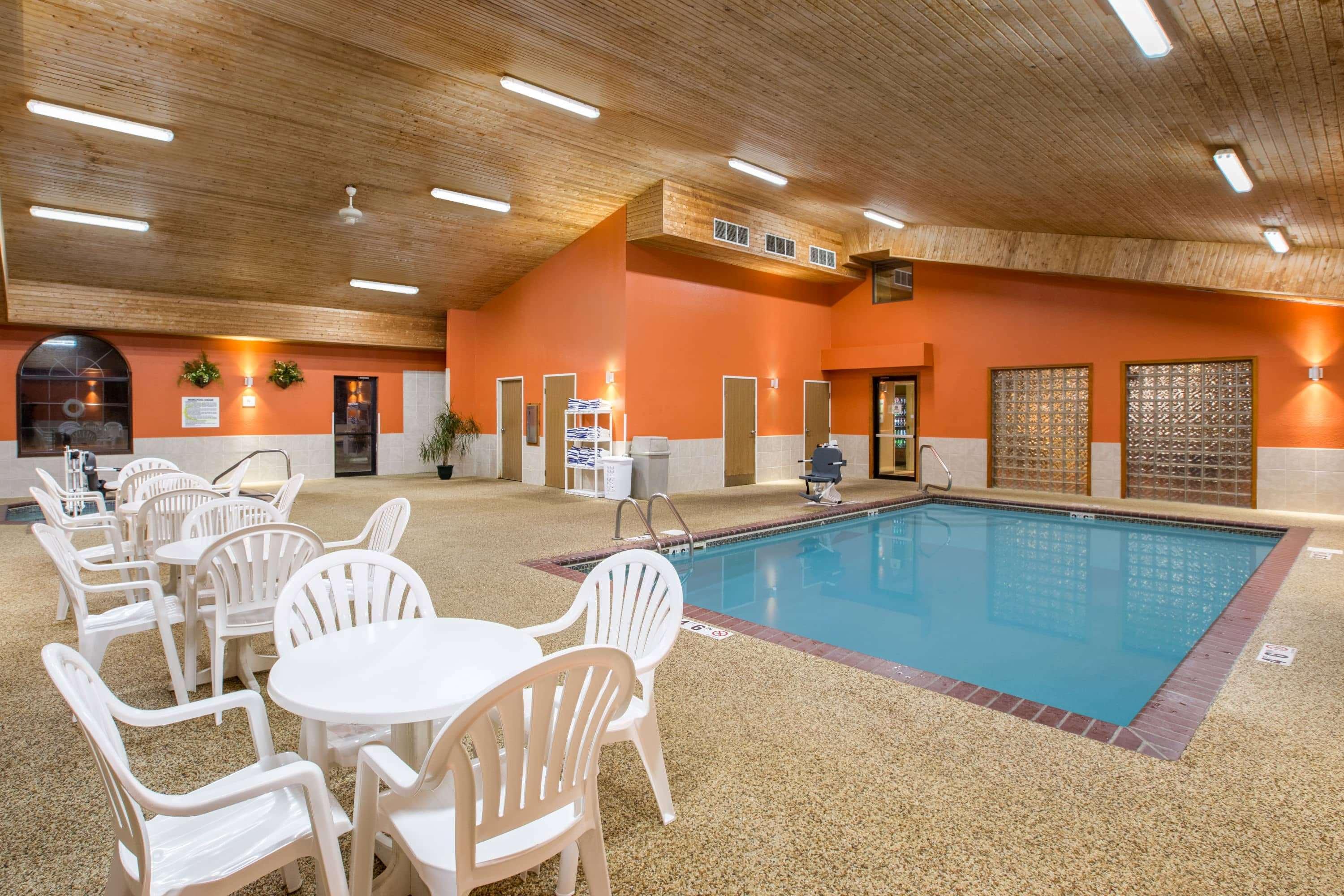 Hotel Super 8 By Wyndham Brookings Zewnętrze zdjęcie