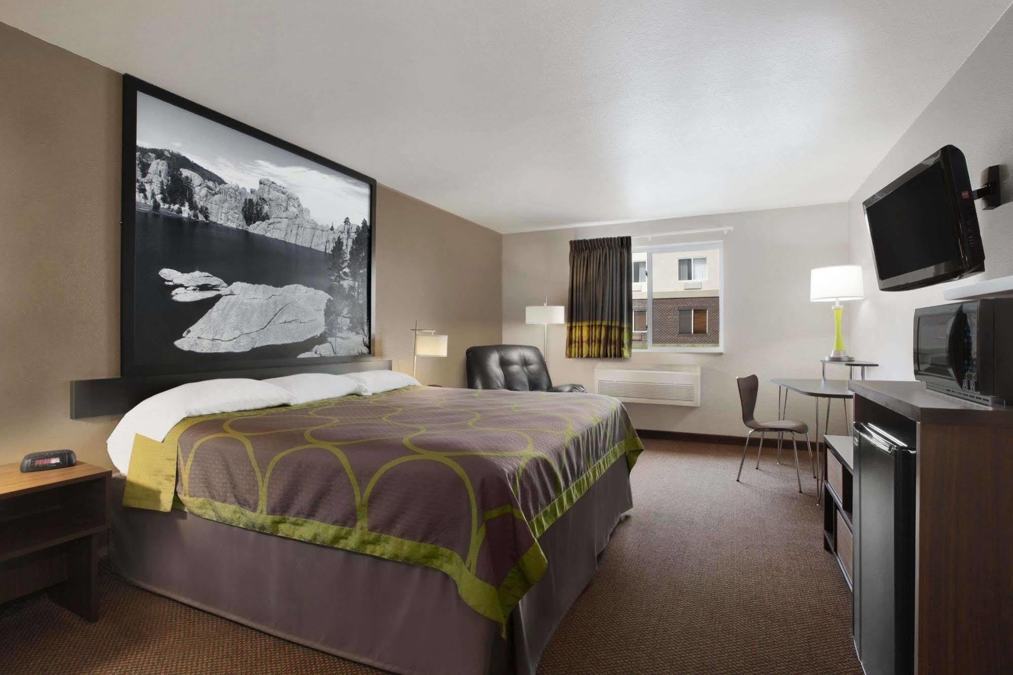 Hotel Super 8 By Wyndham Brookings Zewnętrze zdjęcie